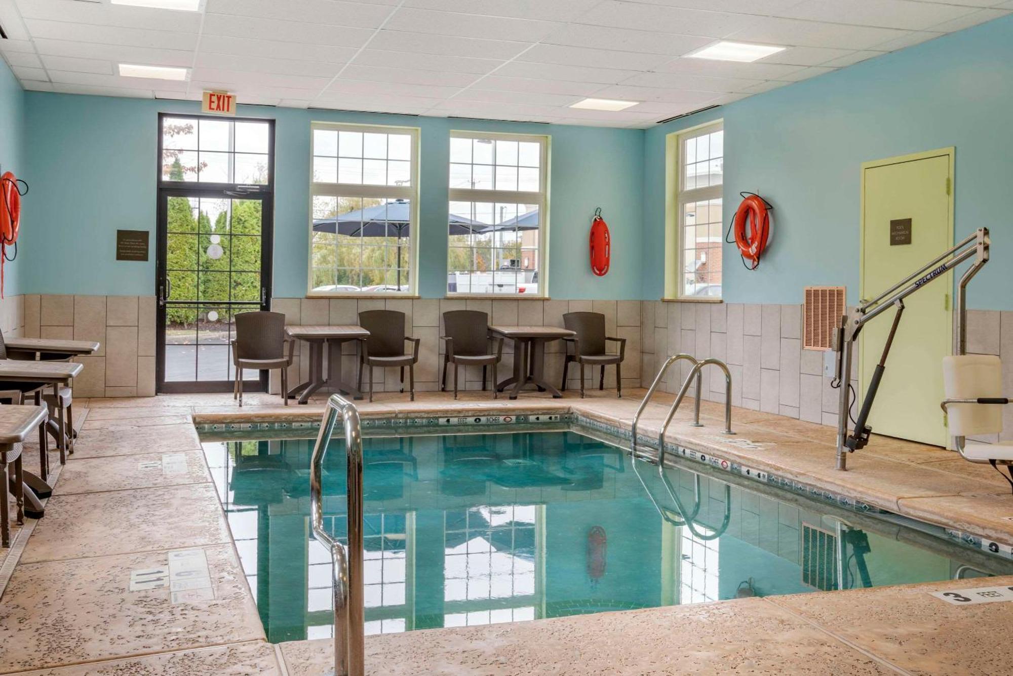 Comfort Inn University Amherst Eksteriør bilde